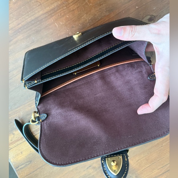 Coach GLV LT Beta Crossbody - Picture 3 of 3